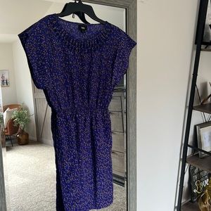 Blue and tan short dress with short sleeve